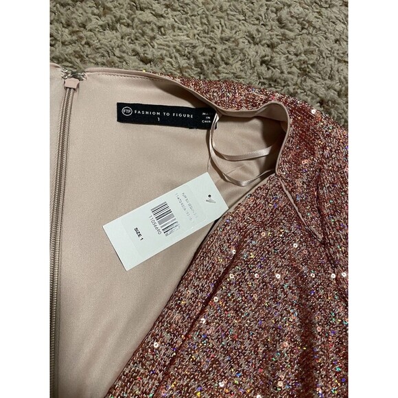 NWT Fashion to Figure Pink Sequined Long Sleeve Dress Size 1X - Picture 5 of 6